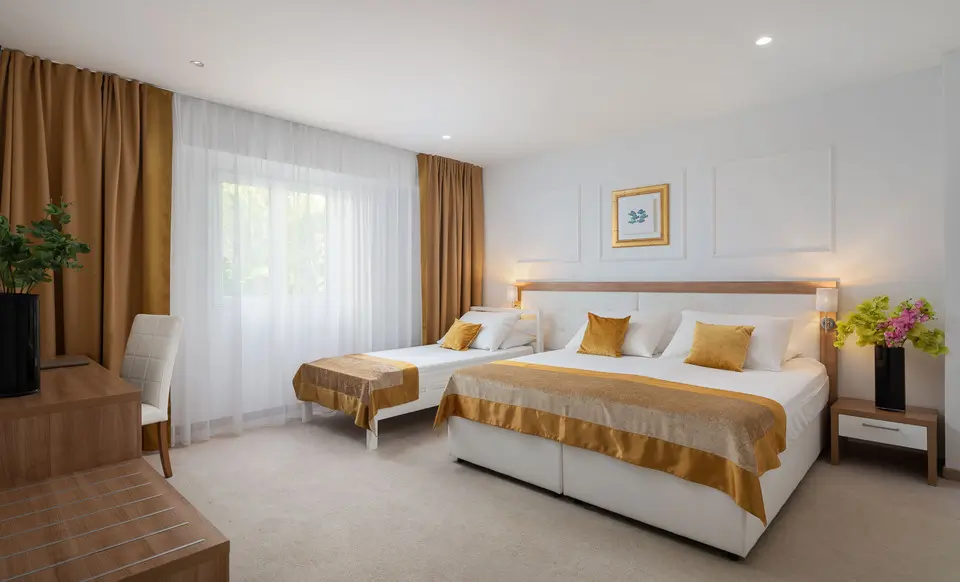 <span  class="uc_style_uc_tiles_grid_image_elementor_uc_items_attribute_title" style="color:#ffffff;">hotel-corner-075</span>